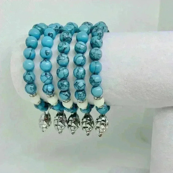 Lotus Pendant Glow in the Dark Beaded Bracelet - Picture 4 of 10